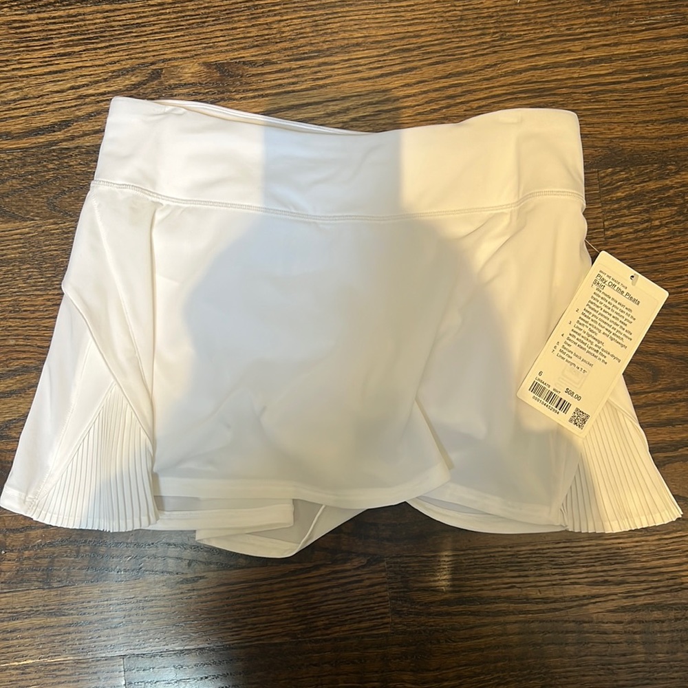 Play Off the Pleats Skirt